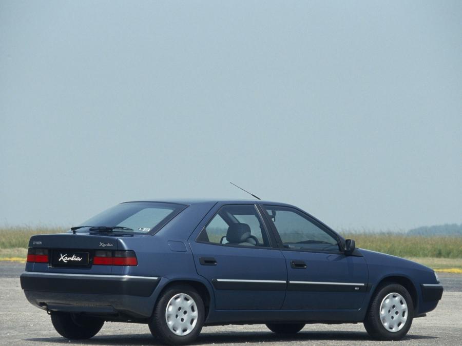  Citroen Xantia 1.6i 1994 года  (фото 2 из 3)